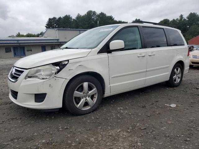 2009 Volkswagen Routan SE