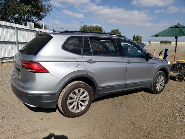 3VV1B7AX8LM008935 Volkswagen Tiguan S 3