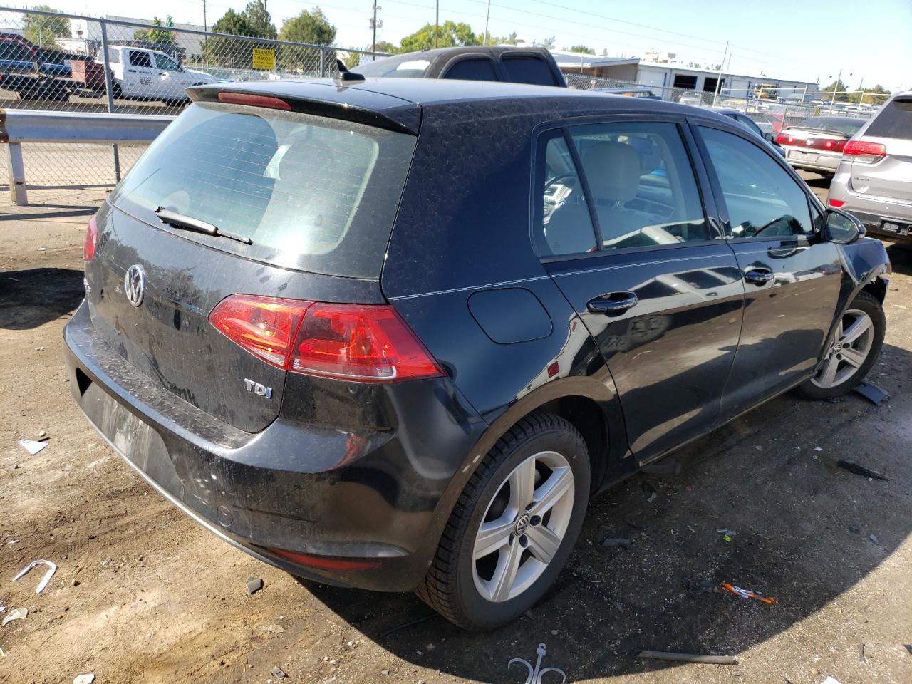 3VW2A7AU8FM076195 2015 Volkswagen Golf Tdi 3VW2A7AU8FM076195 2015 Volkswagen Golf Tdi