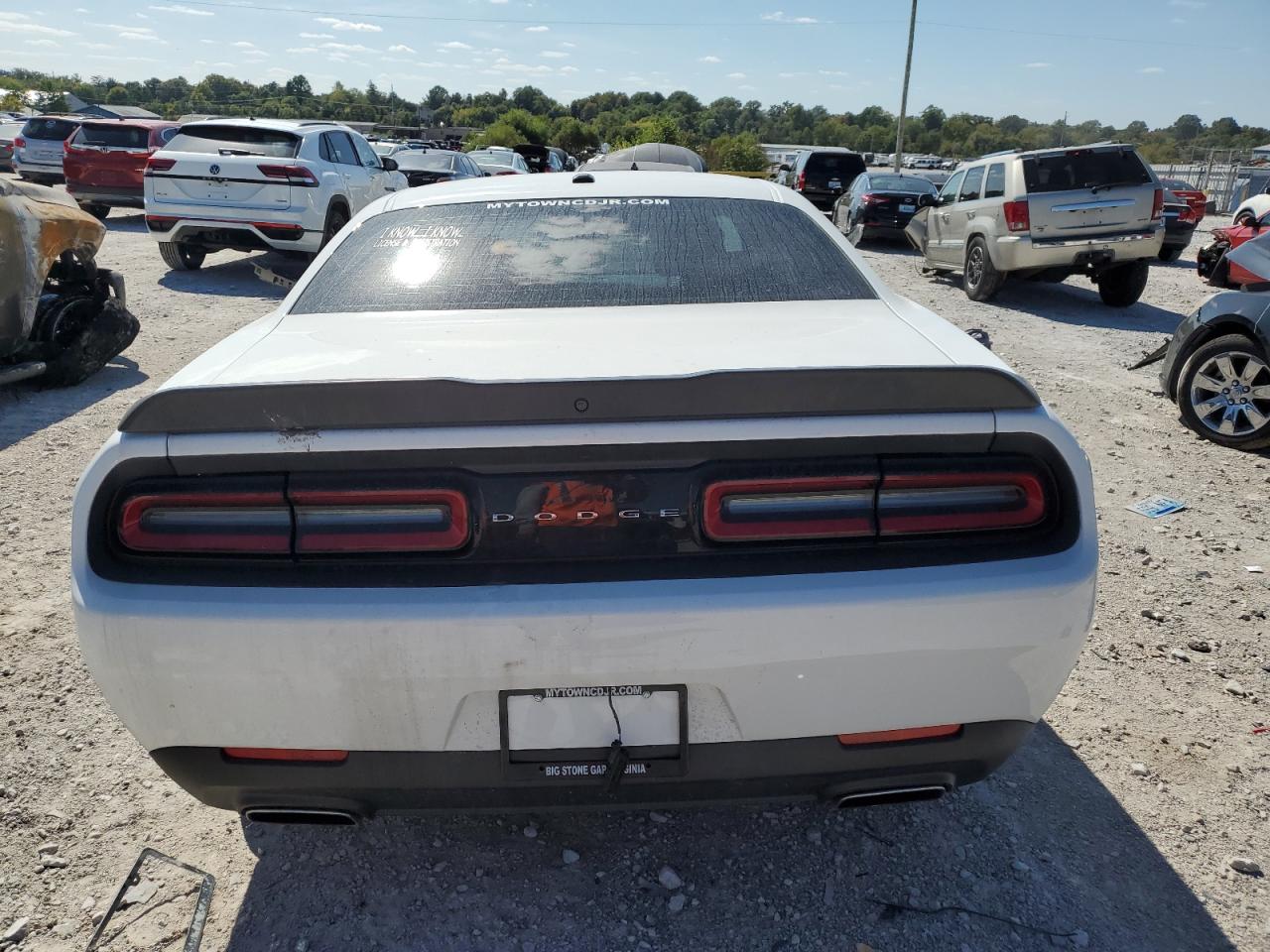 2017 Dodge Challenger Sxt vin: 2C3CDZAG1HH651974