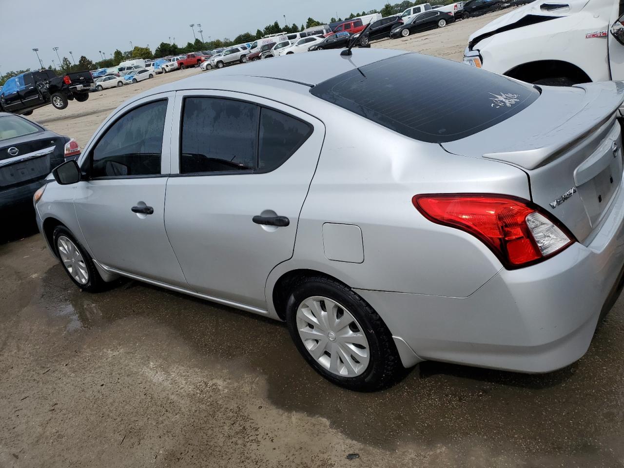 Lot #2893194654 2018 NISSAN VERSA S