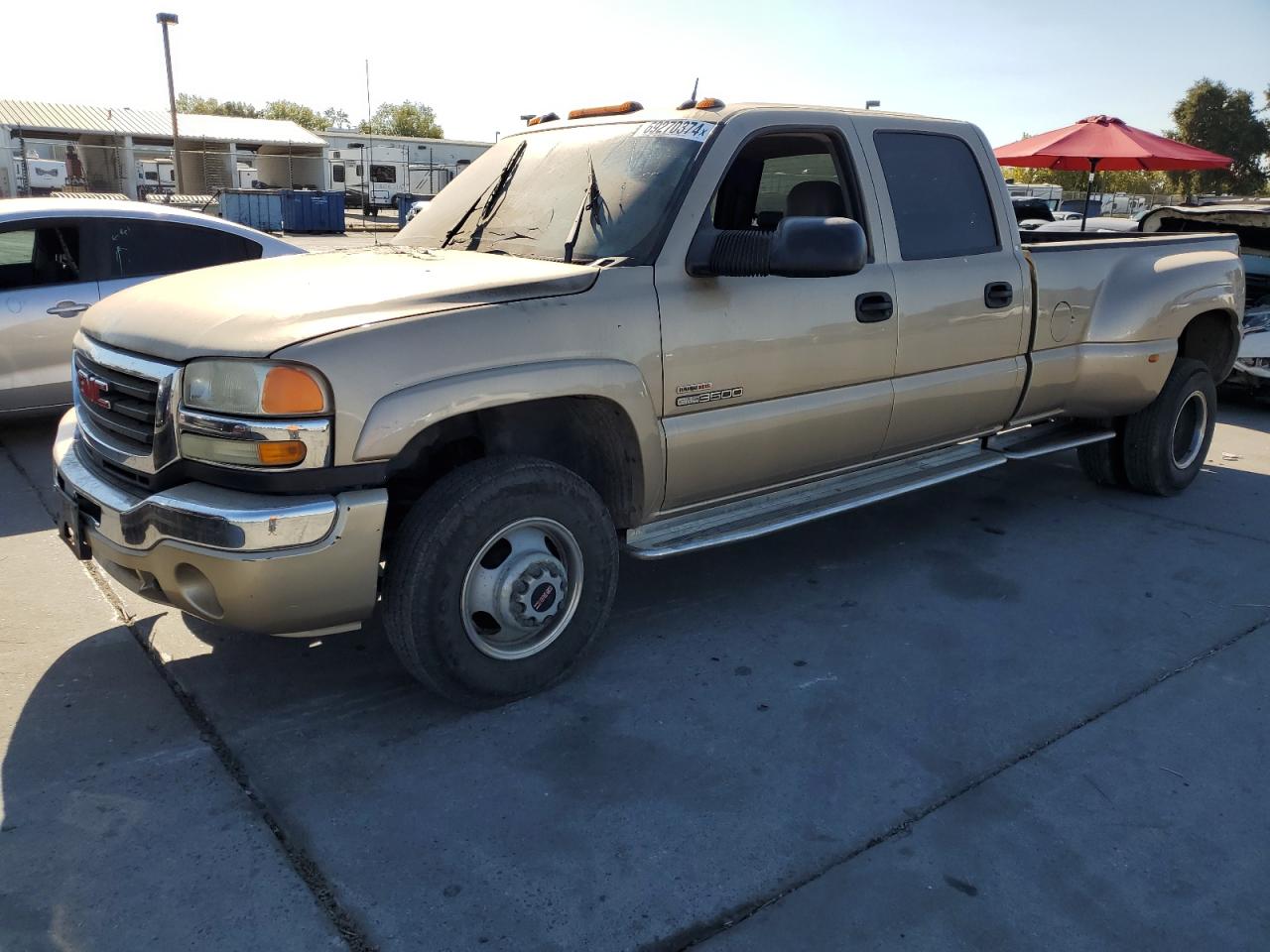 GMC Sierra 2005 3500 (1 Ton)