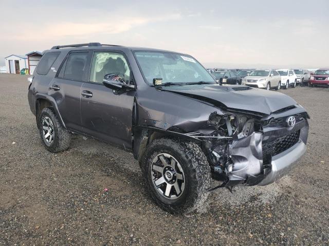 2019 TOYOTA 4RUNNER SR - JTEBU5JR8K5630096