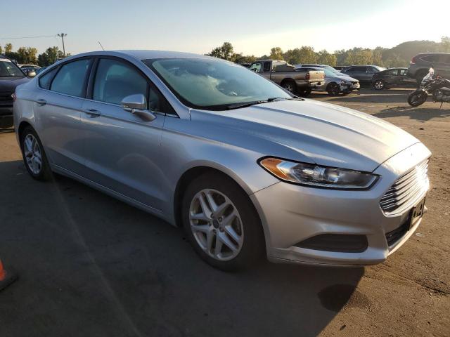 VIN 3FA6P0H75GR189459 2016 Ford Fusion, SE no.4