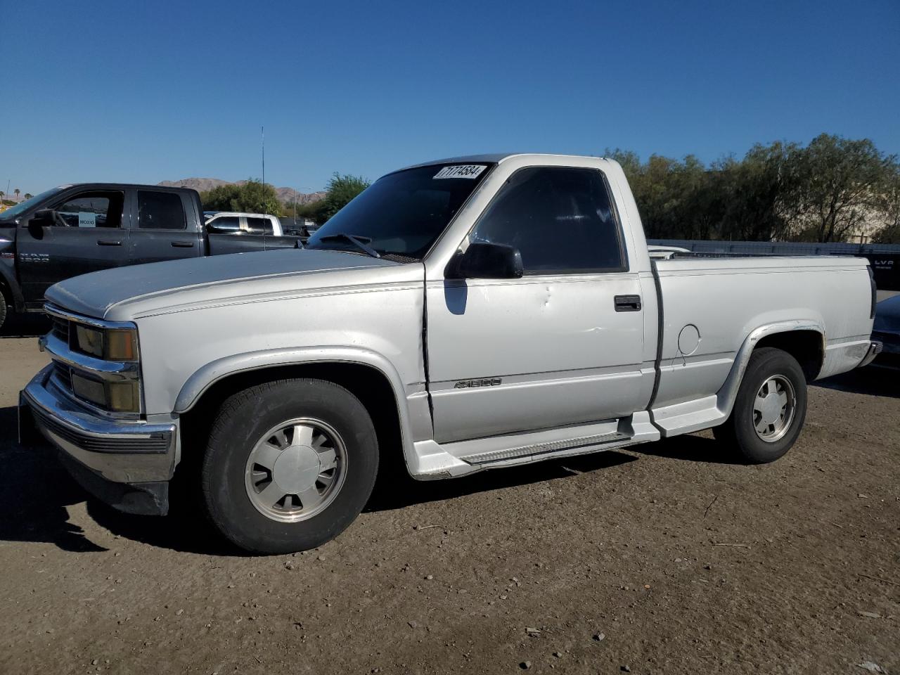 Lot #2870102770 1996 CHEVROLET GMT-400 C1