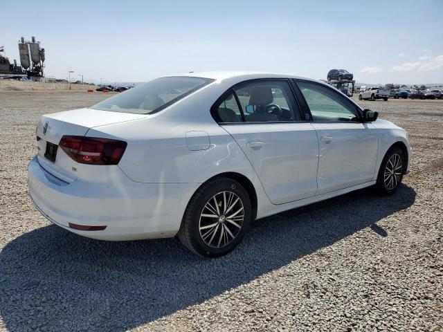 2018 VOLKSWAGEN JETTA SE - 3VWDB7AJ6JM244825