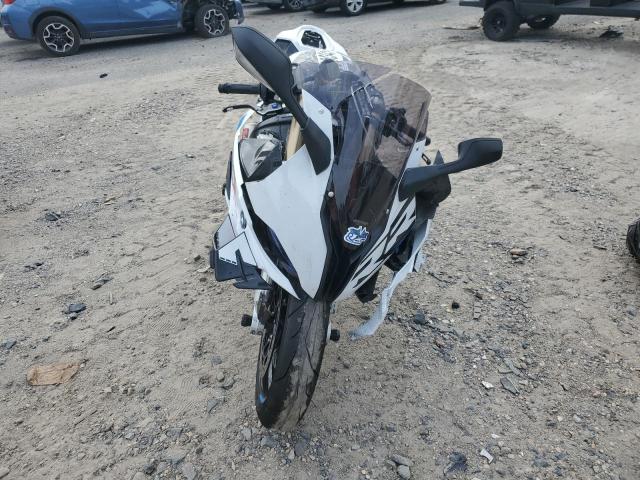 BMW S 1000 RR 2024 white  gas WB10E6307R6J10924 photo #3