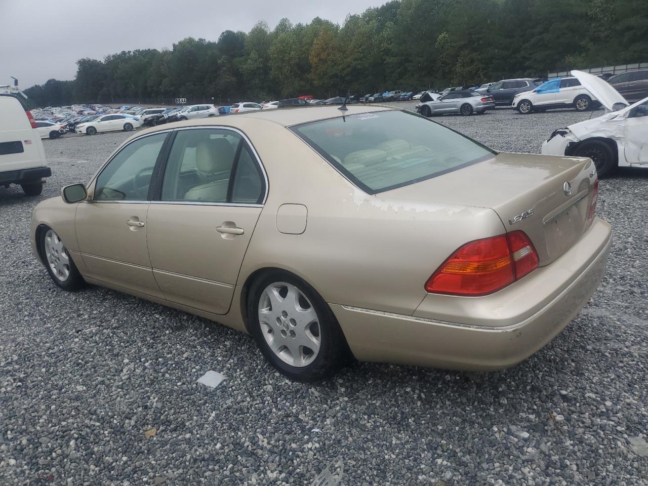 Lot #2940395084 2001 LEXUS LS 430