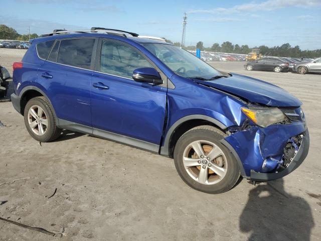 VIN 2T3RFREV6FW369609 2015 Toyota RAV4, Xle no.4