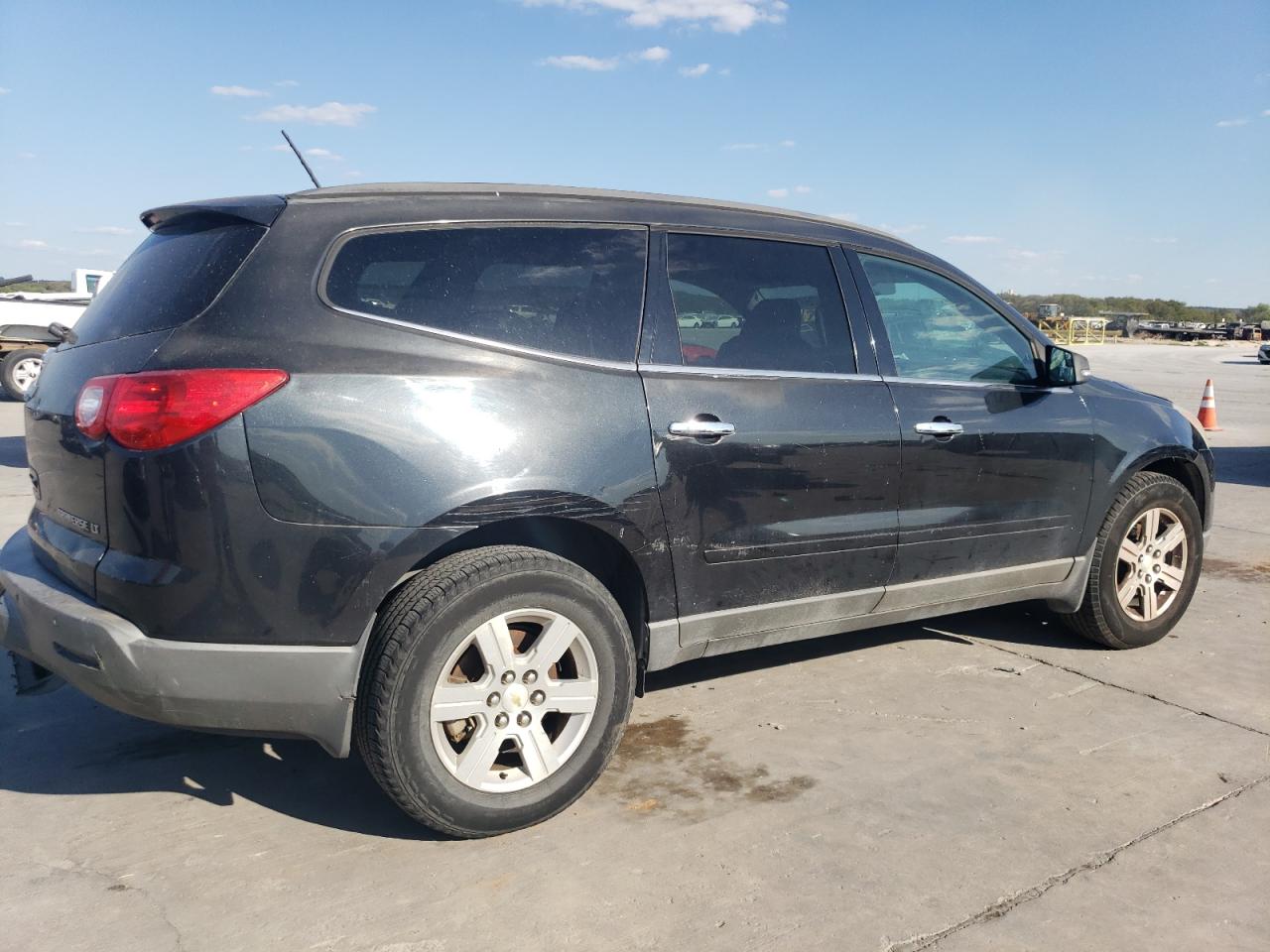 CHEVROLET TRAVERSE L 2010 black 4dr spor gas 1GNLRGED8AJ220206 photo #4