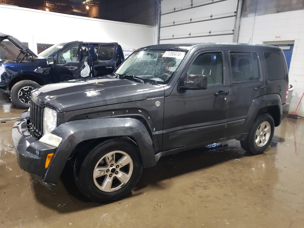  Salvage Jeep Liberty