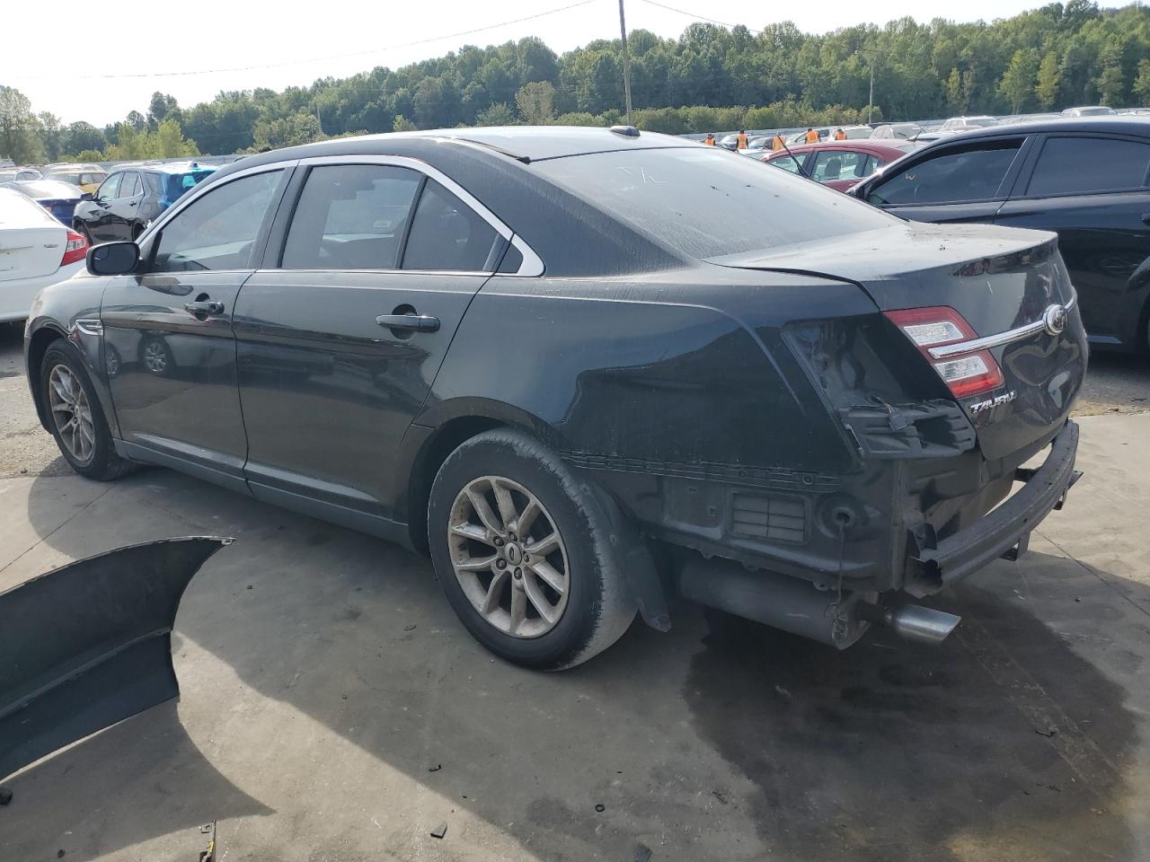 Lot #2828653141 2014 FORD TAURUS SE