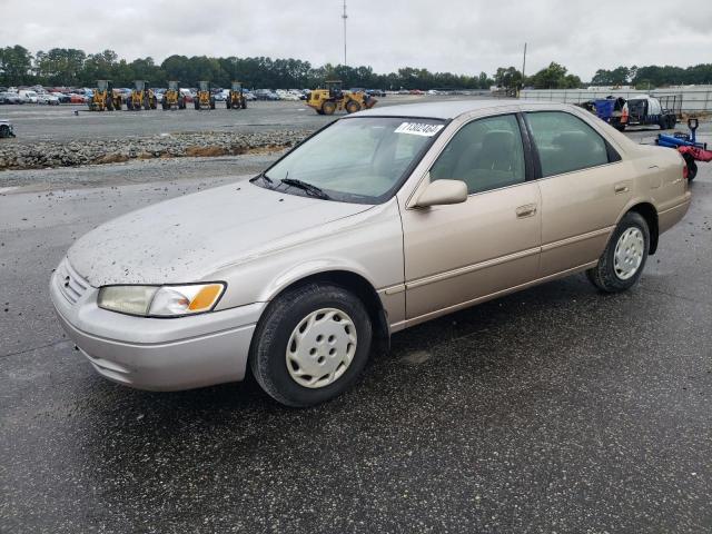 TOYOTA CAMRY CE