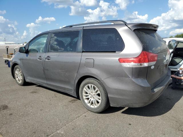 VIN 5TDYK3DC8ES427482 2014 Toyota Sienna, Xle no.2