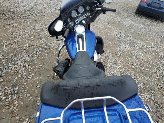 2010 HARLEY-DAVIDSON FLHTK 1HD1KEM14AB621163