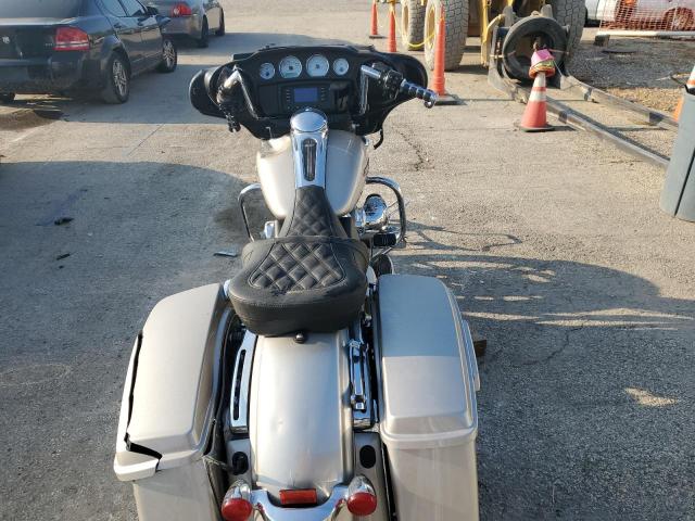 2018 HARLEY-DAVIDSON FLHX STREE - 1HD1KBC15JB649649