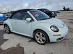 VOLKSWAGEN NEW BEETLE photo