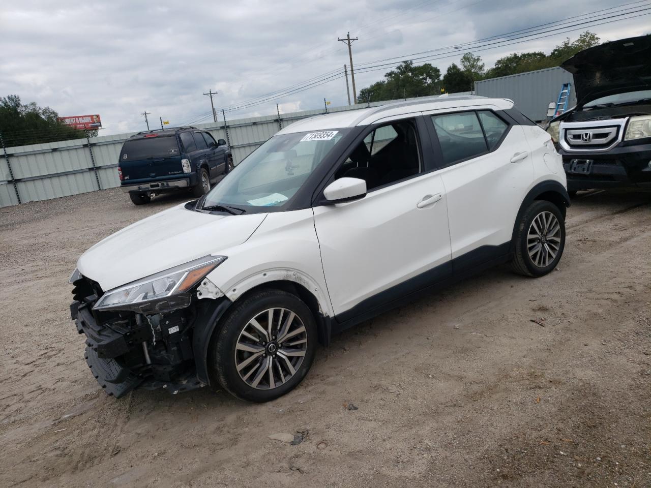 Lot #2955589683 2021 NISSAN KICKS SV