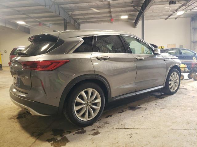 VIN 3PCAJ5M10KF110892 2019 Infiniti QX50, Essential no.3