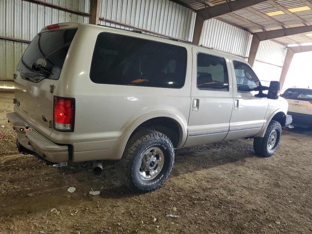 FORD EXCURSION 2004 tan  diesel 1FMSU43P74EC28076 photo #4