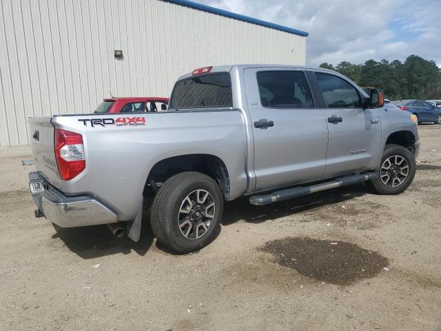 VIN 5TFDW5F1XFX478567 2015 Toyota Tundra, Crewmax Sr5 no.3