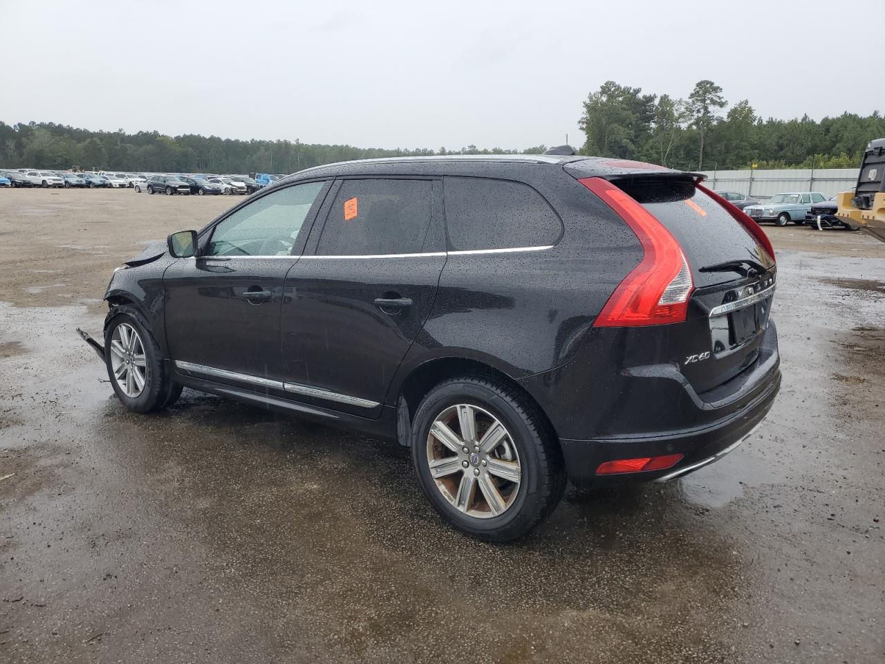 Lot #2897607154 2017 VOLVO XC60 T5 IN