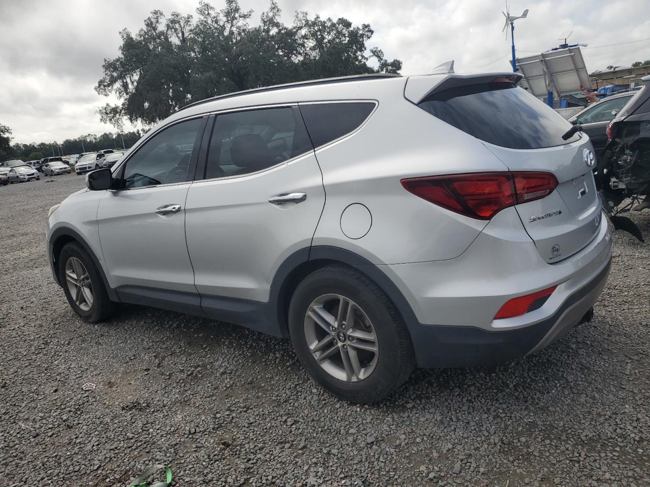 Lot #2981115660 2017 HYUNDAI SANTA FE S