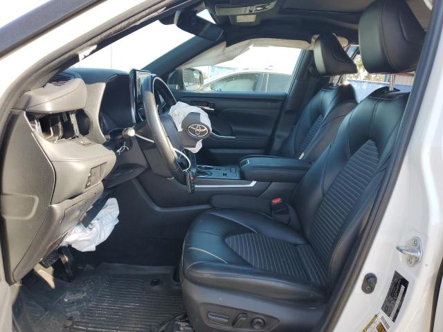 2022 TOYOTA HIGHLANDER - 5TDLZRAH9NS117639
