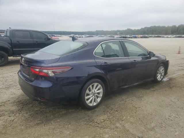 VIN 4T1C11AK1NU017272 2022 Toyota Camry, LE no.3