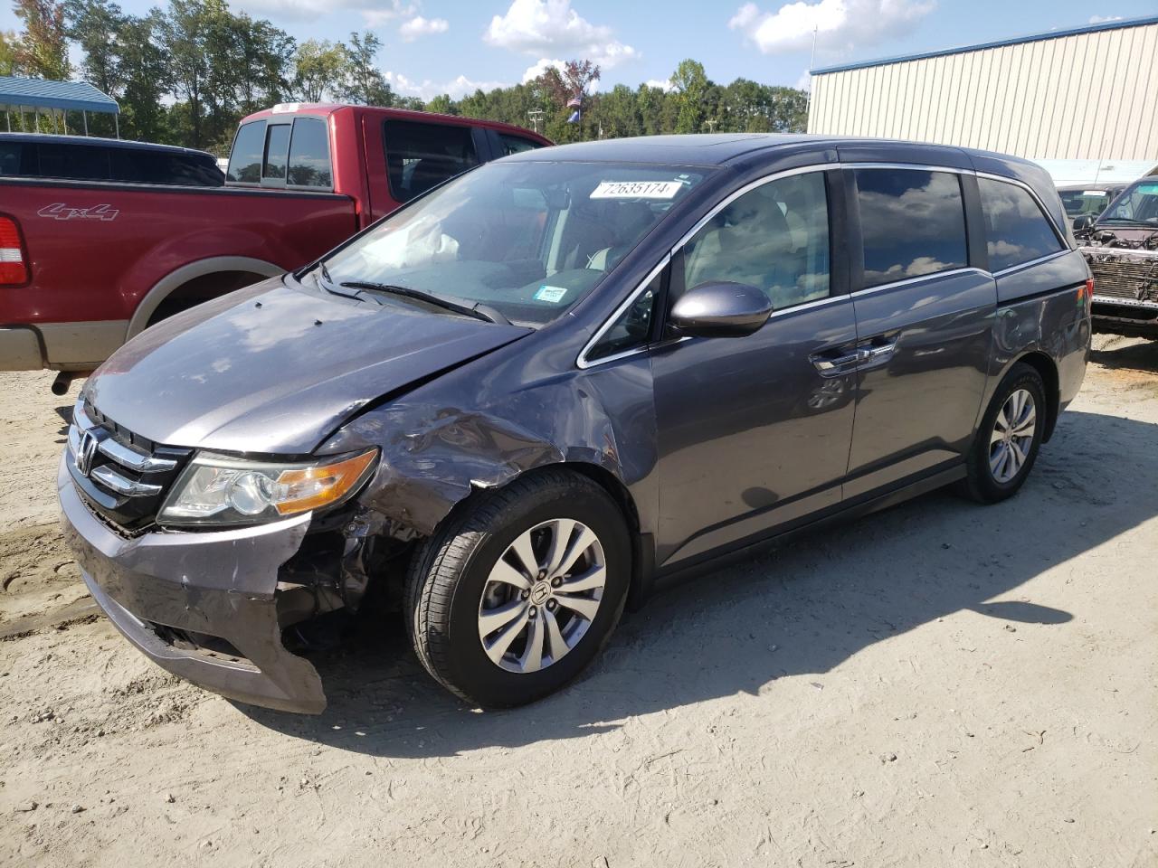 Lot #2935763821 2016 HONDA ODYSSEY EX