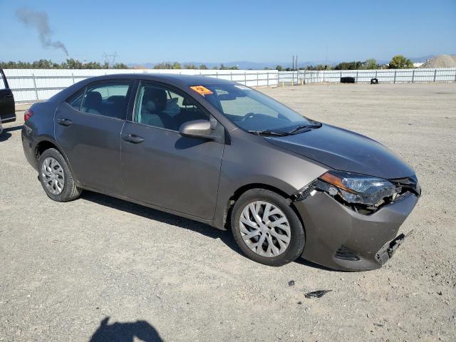 VIN 2T1BURHE8JC039931 2018 Toyota Corolla, L no.4