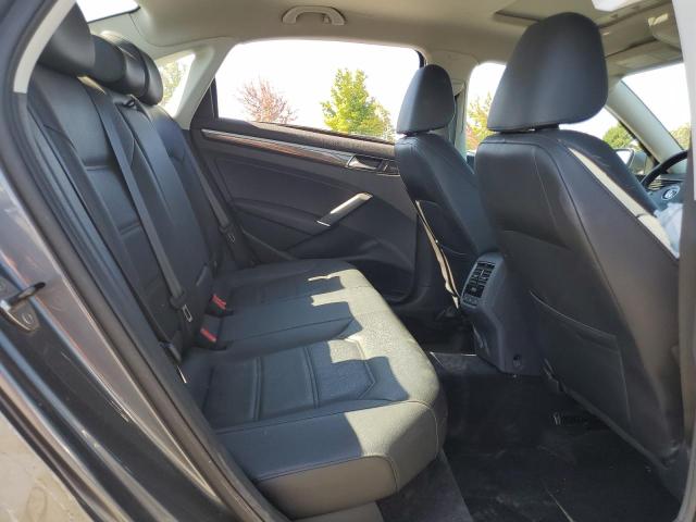 2017 VOLKSWAGEN PASSAT SE - 1VWGT7A3XHC039032