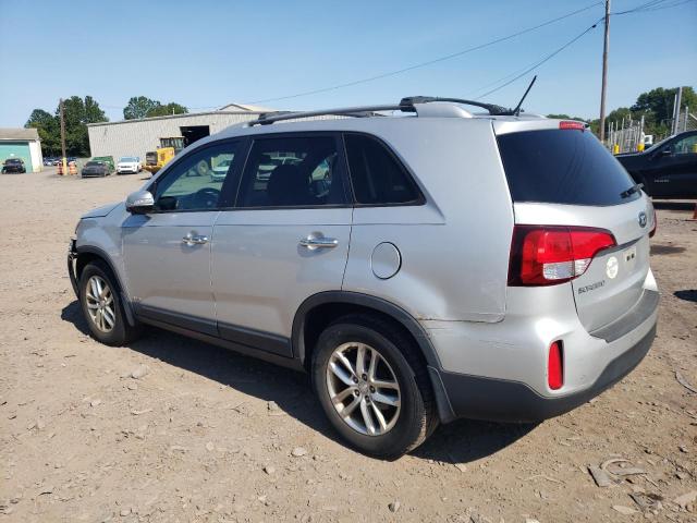 VIN 5XYKTDA63FG555442 2015 KIA Sorento, LX no.2