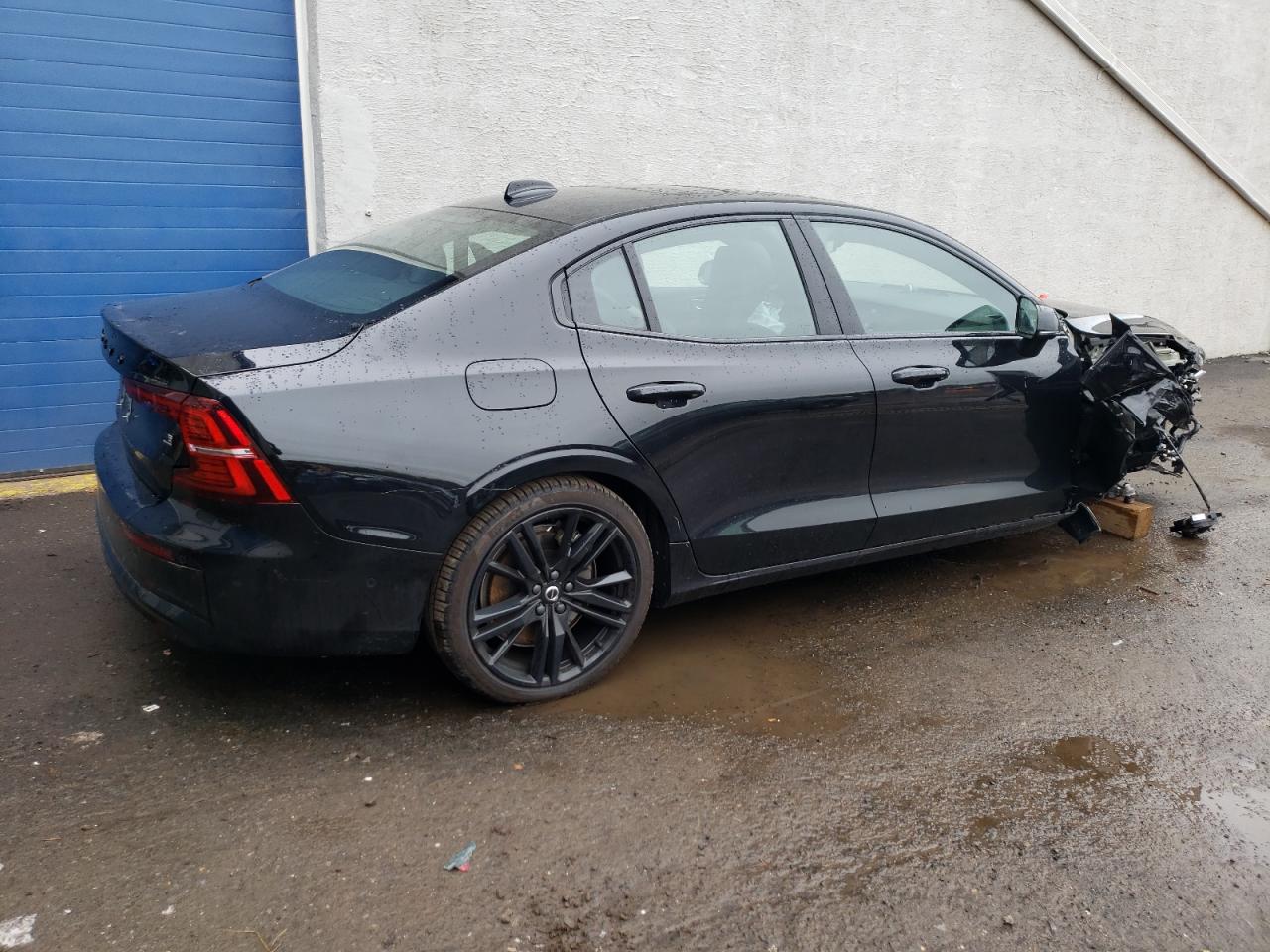 VOLVO S60 ULTIMA 2024 black  hybrid engine 7JRH60FJ5RG312094 photo #4