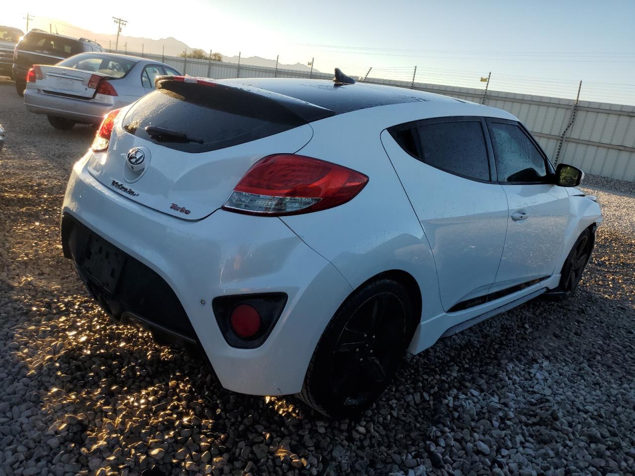 Lot #2941026755 2013 HYUNDAI VELOSTER T