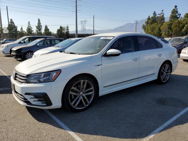 2017 VOLKSWAGEN PASSAT R-L 1VWDT7A38HC069228  72696474