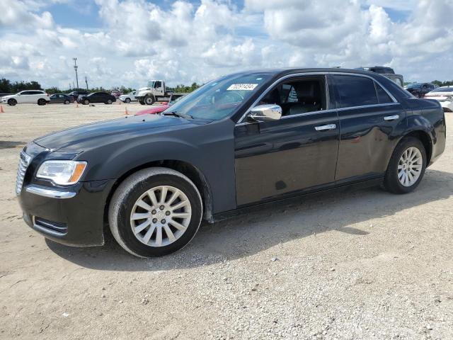 VIN 2C3CCAAG8DH572669 2013 Chrysler 300 no.1