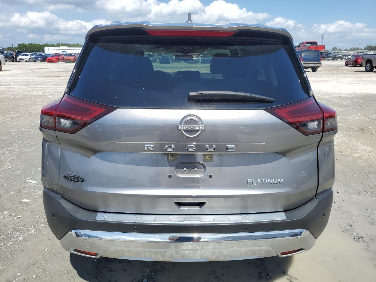 NISSAN ROGUE PLATINUM