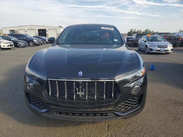 VIN ZN661XUA5HX221923 2017 Maserati Levante no.5