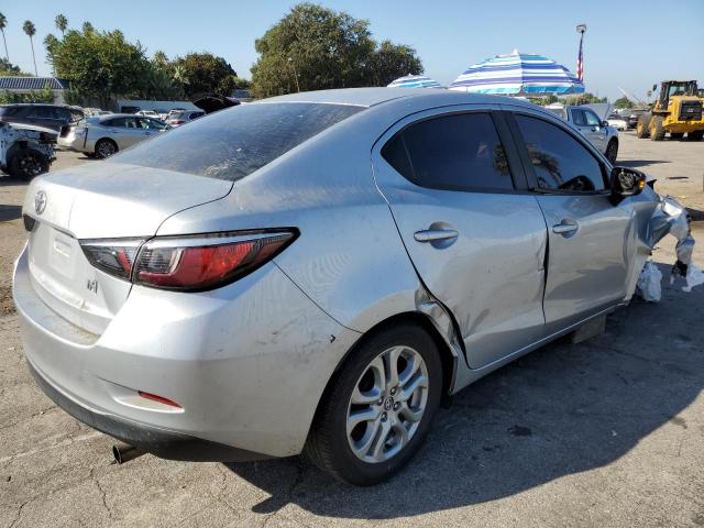 VIN 3MYDLBYV5JY327961 2018 Toyota Yaris no.3