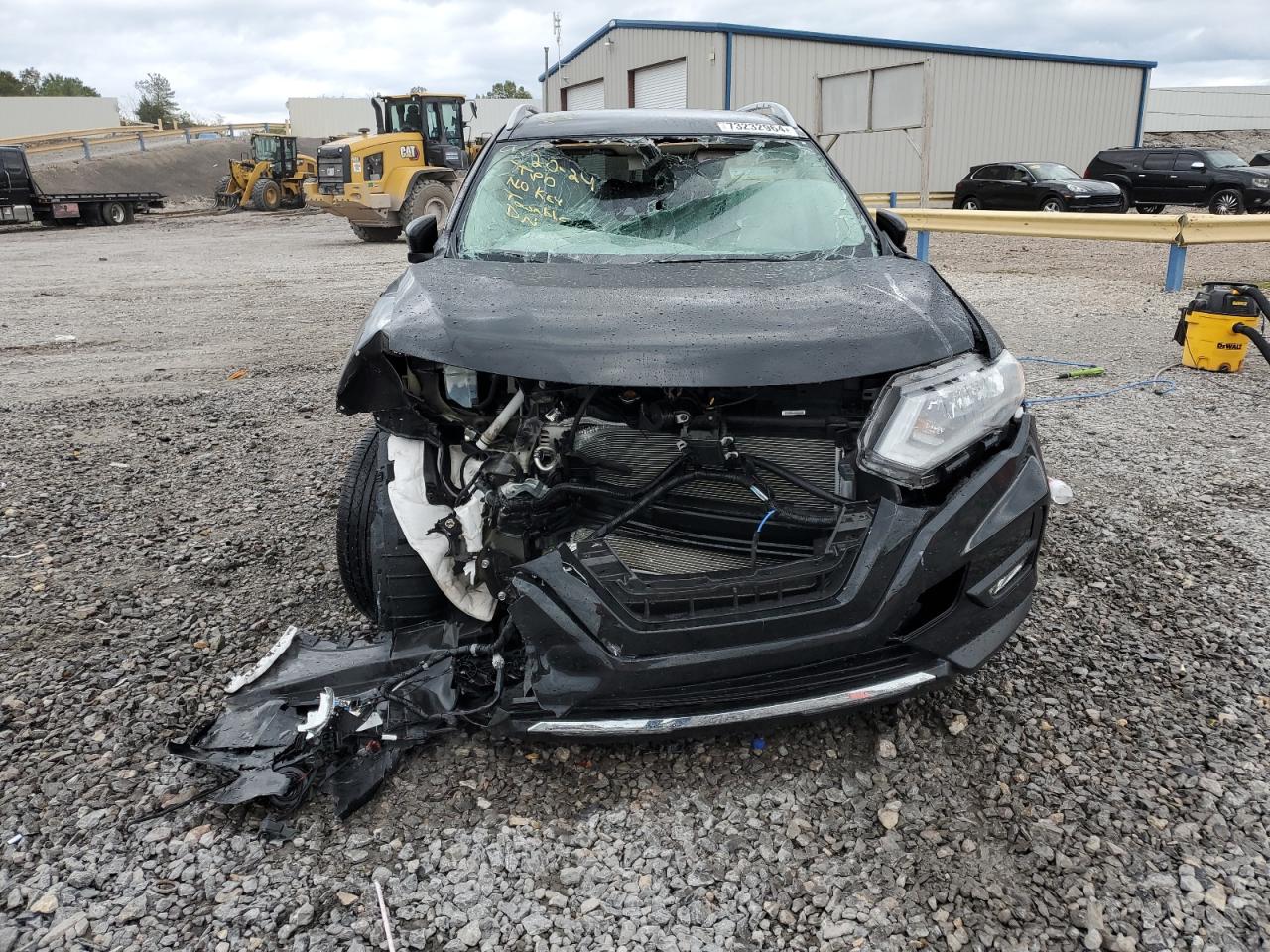 Lot #2953115672 2018 NISSAN ROGUE S