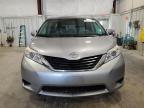 TOYOTA SIENNA LE photo