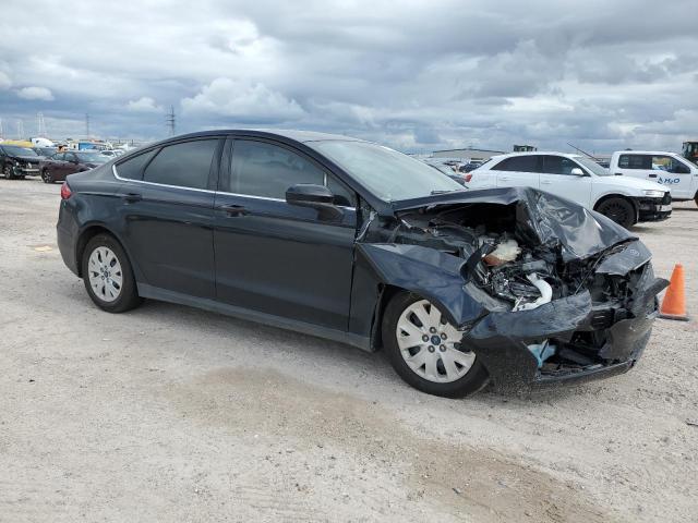 VIN 3FA6P0G75LR262356 2020 Ford Fusion, S no.4