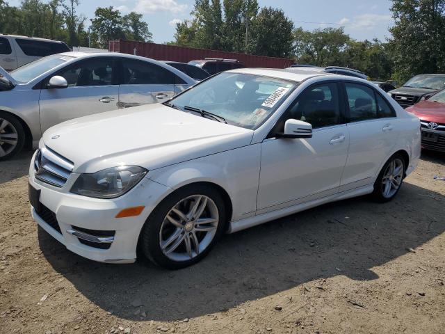 VIN WDDGF8AB3DA762563 2013 Mercedes-Benz C-Class, 3... no.1