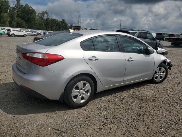 VIN KNAFK4A65F5433322 2015 KIA Forte, LX no.3