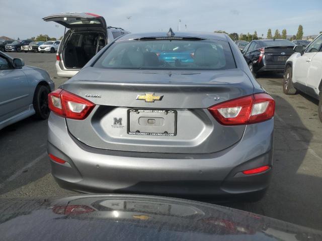 2018 CHEVROLET CRUZE LT - 1G1BE5SM5J7239648