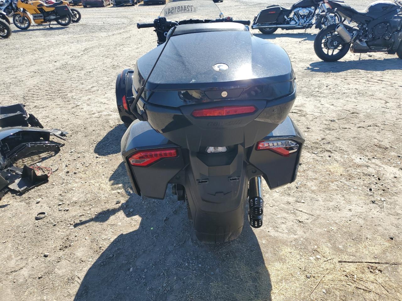 Lot #3032987020 2020 CAN-AM SPYDER ROA