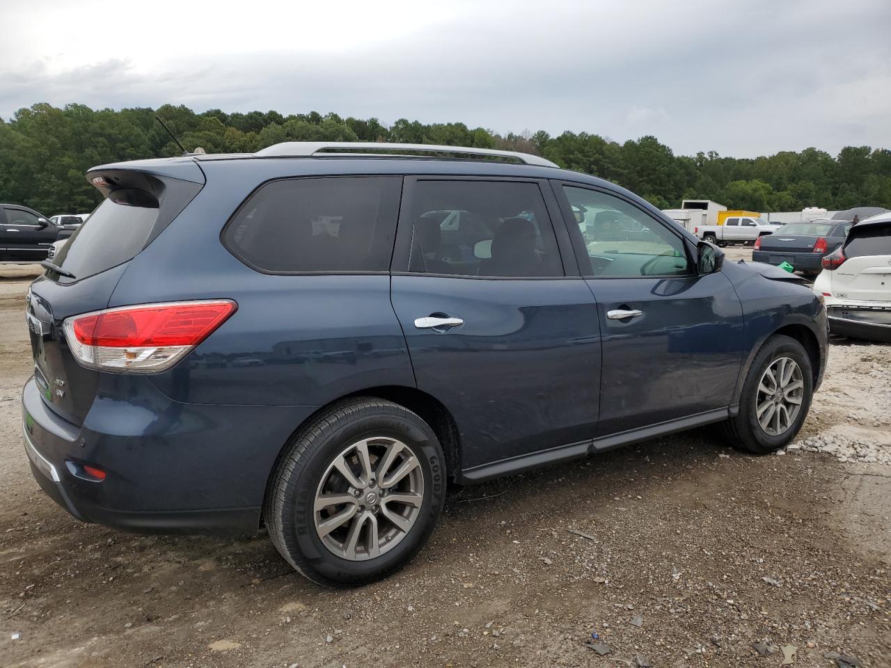 Lot #2828568237 2015 NISSAN PATHFINDER