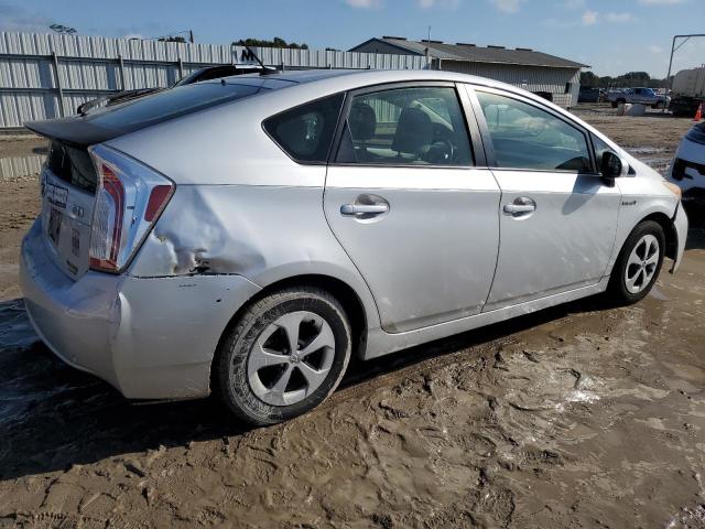 VIN JTDKN3DU5E0365810 2014 Toyota Prius no.3