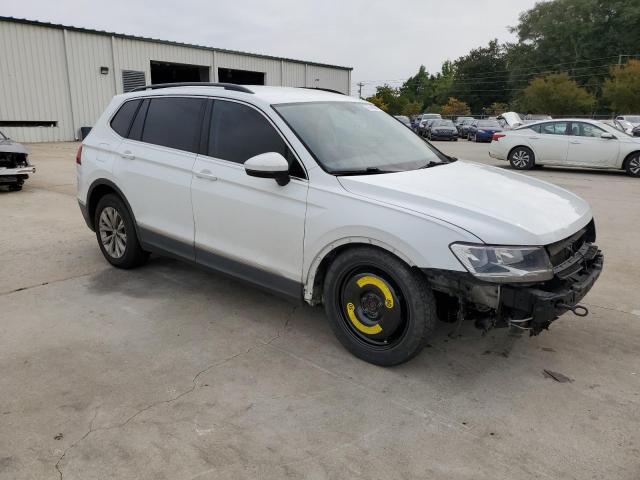 2018 VOLKSWAGEN TIGUAN SE - 3VV2B7AX2JM100575